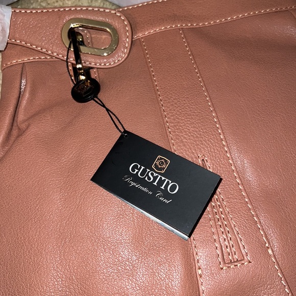 Gustto Purse Style:100607-G Milano Messenger - Picture 3 of 4